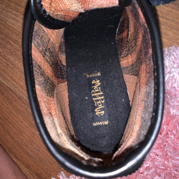 Black Wedges - Picture 2 of 5